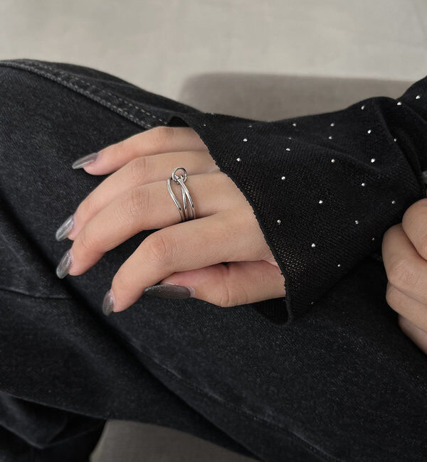  「〈GOLDY/ゴールディ〉ツイストフープリング」|リング|