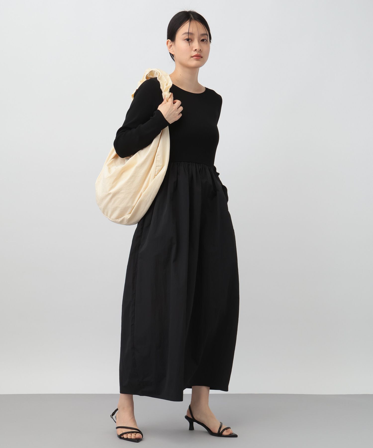 A part by 「ニットドッキングコクーンワンピース」|ワンピース|