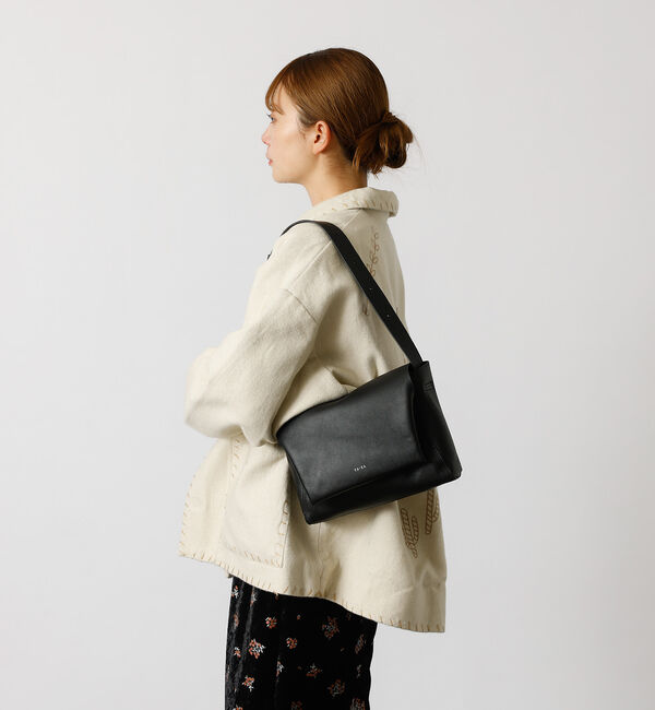 Rouge vif「【YArKA/ヤーカ】ふんわりフラップショルダーバッグ / 本革 / レザー /」|ショルダー・メッセンジャー|