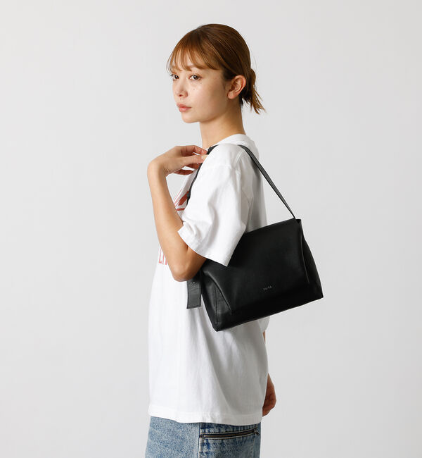 Rouge vif「【YArKA/ヤーカ】ふんわりフラップショルダーバッグ / 本革 / レザー /」|ショルダー・メッセンジャー|