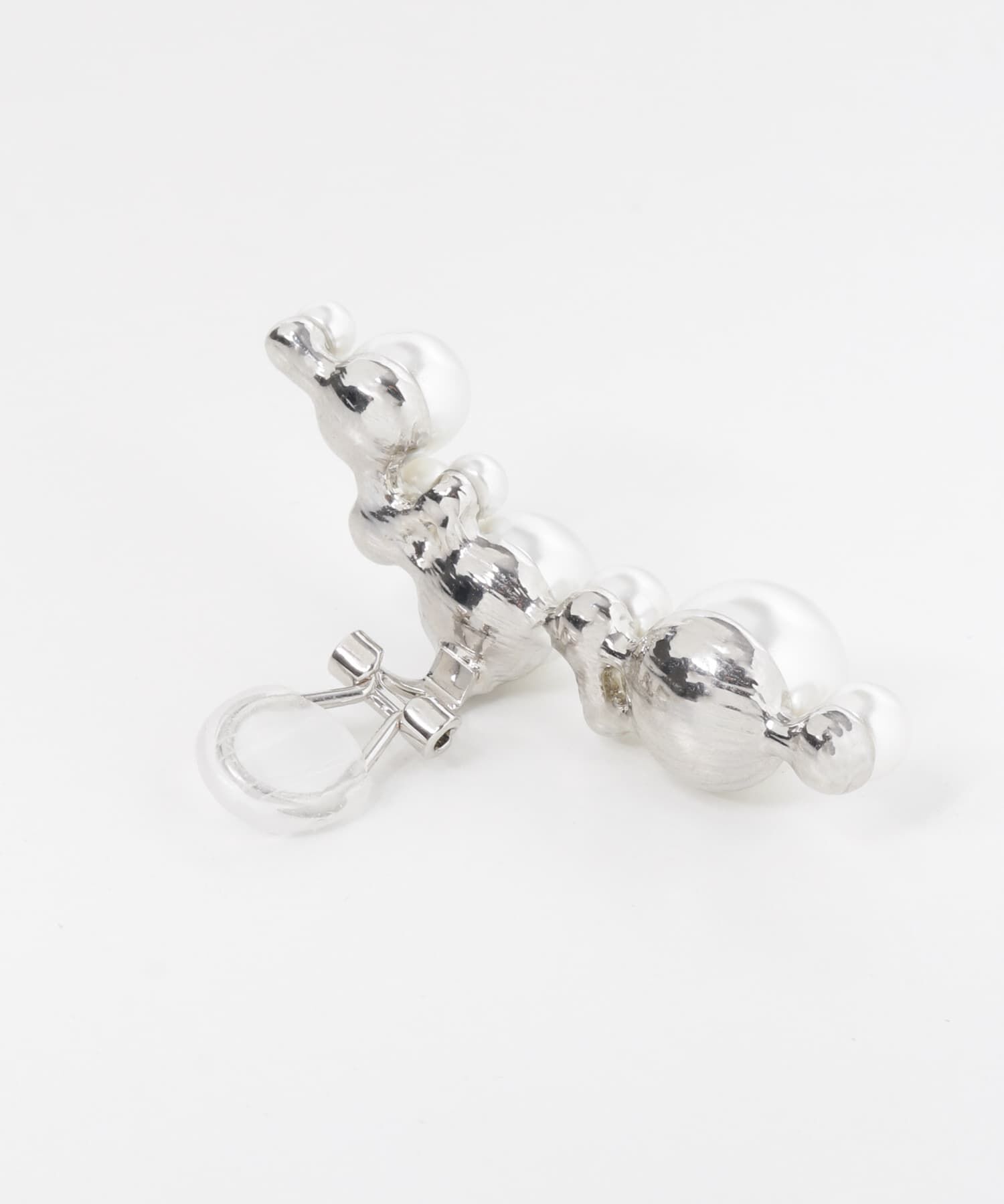 SMELLY「ランダムパールカタミミイヤリング」|イヤリング|