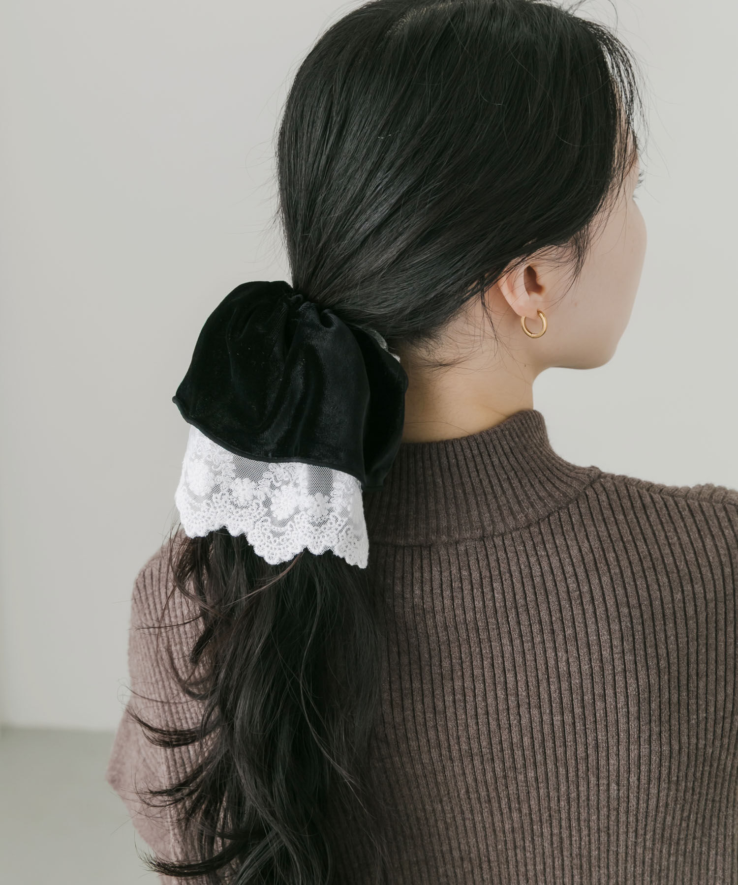 SMELLY「ベロアレースリバーシブルボリュームシュシュ」|ヘアゴム・シュシュ|