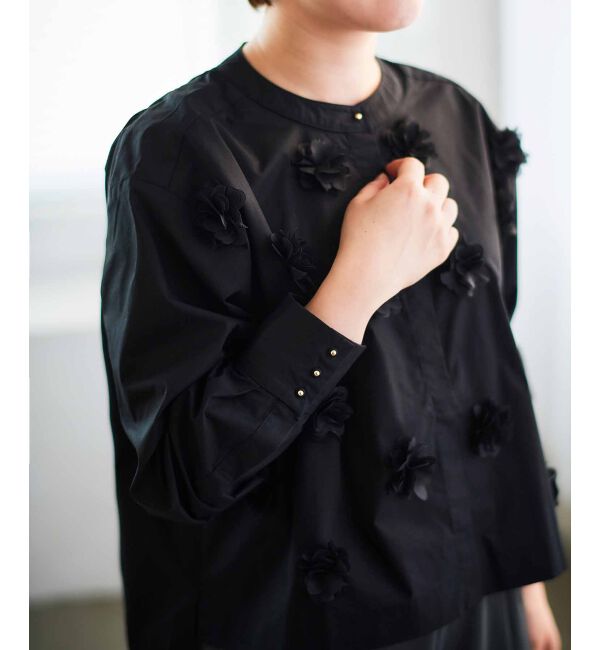 le.coeur blanc「TORRAZZO DONNAフラワーモチーフブラウス」|シャツ・ブラウス|