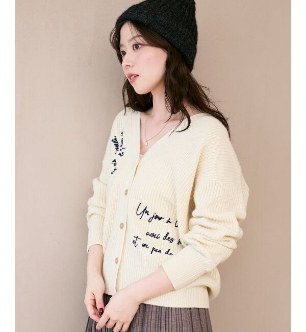  「メッセージ刺繍Vカーディガン」|カーディガン|