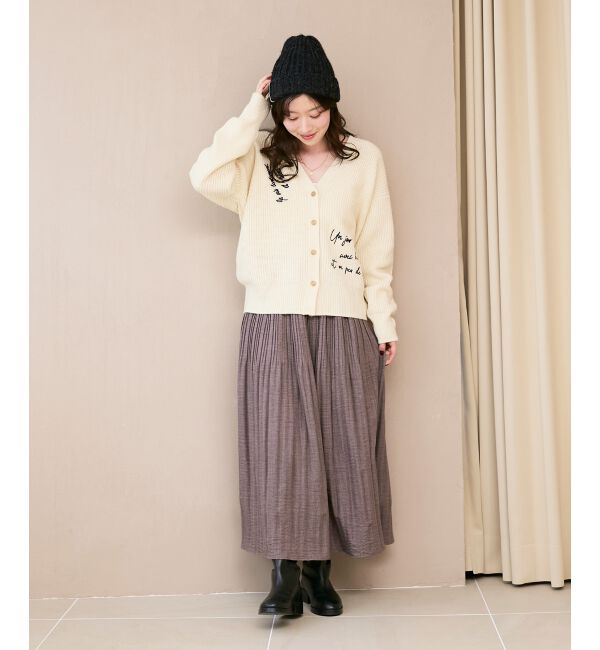  「メッセージ刺繍Vカーディガン」|カーディガン|