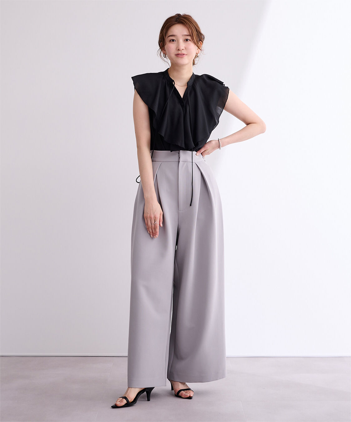 ur's「ラッフルデザインフレンチスリーブブラウス」|シャツ・ブラウス|