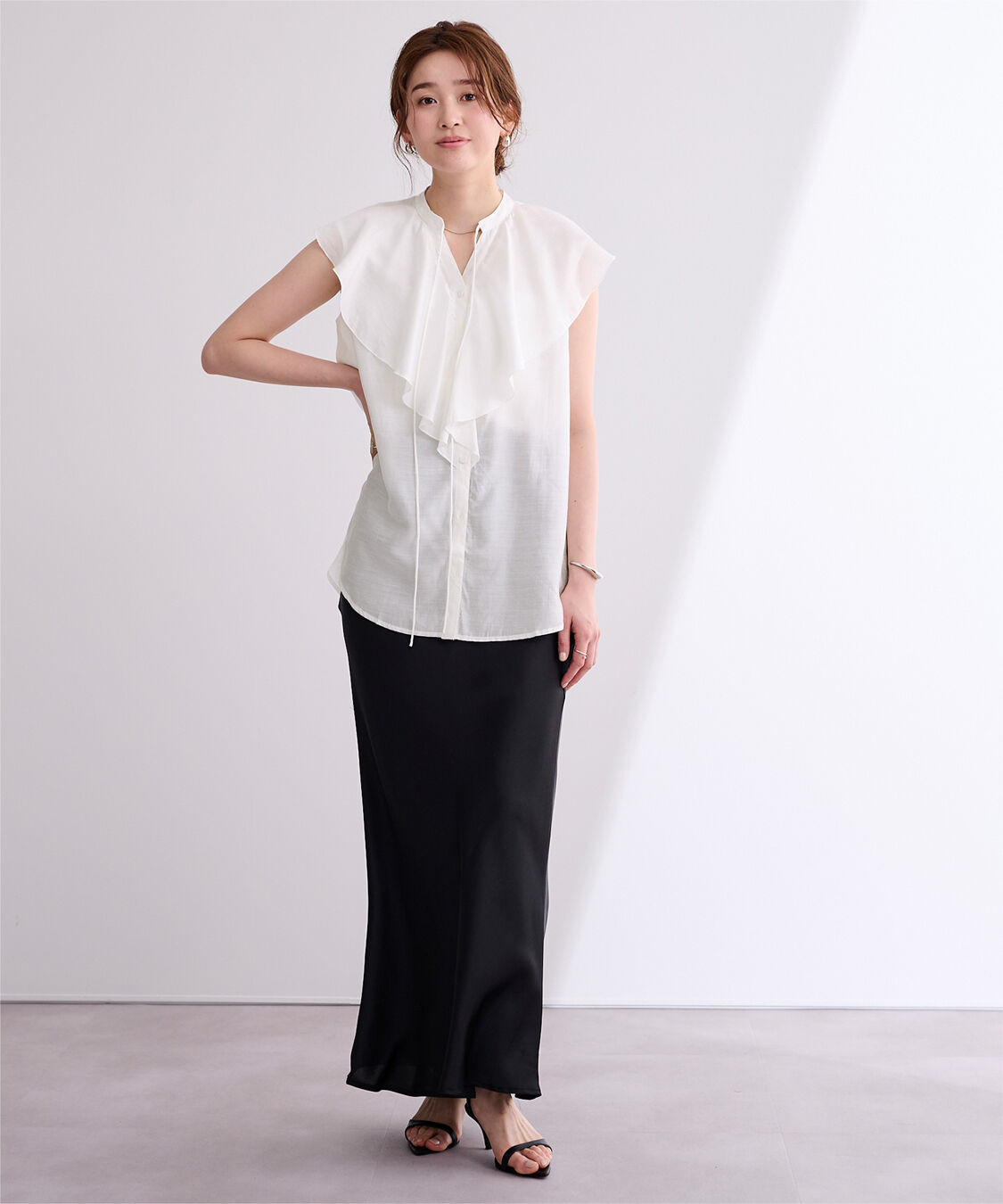 ur's「ラッフルデザインフレンチスリーブブラウス」|シャツ・ブラウス|