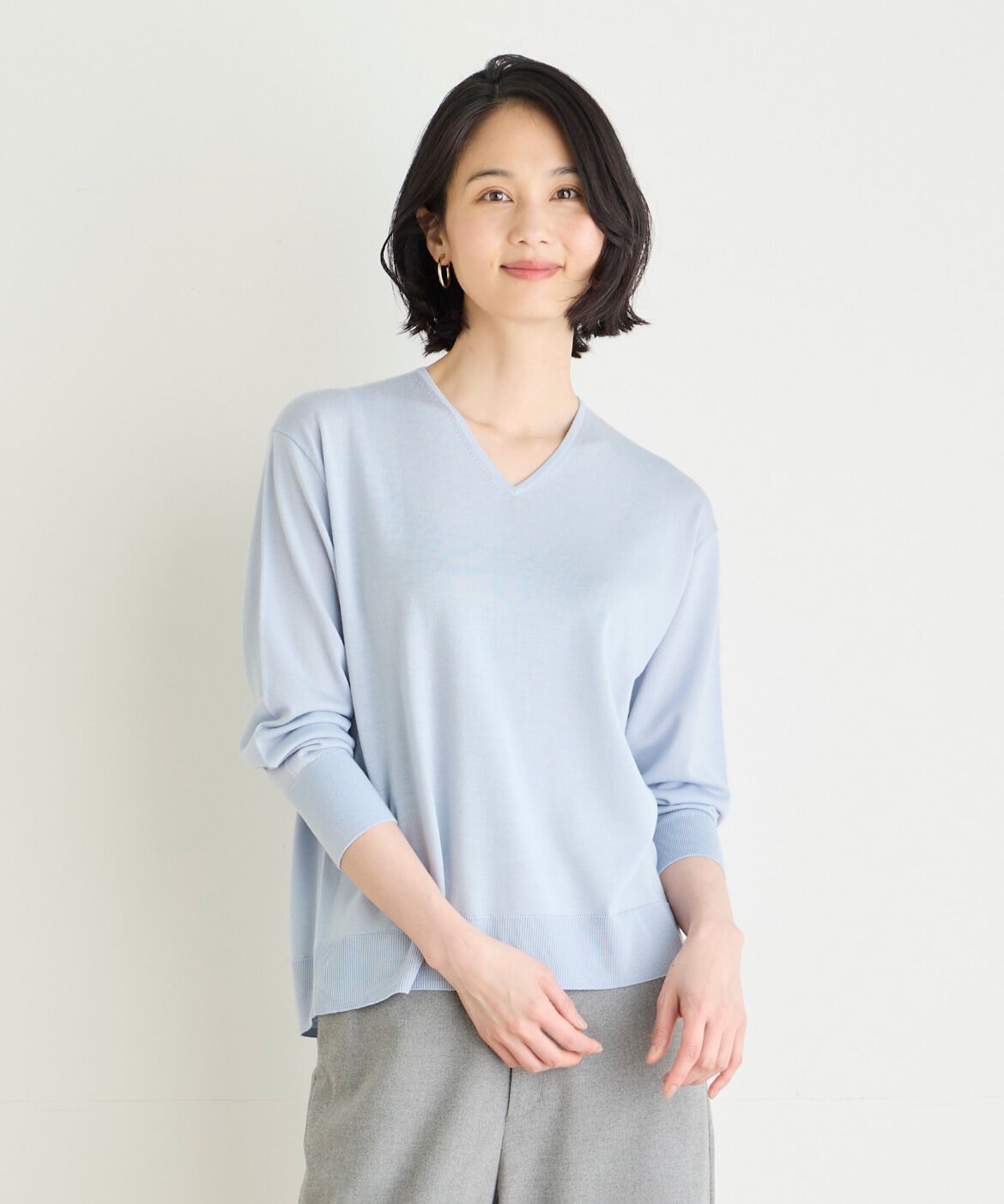 7-IDconcept.「エクストラファインウールVネックニット」|ニット・セーター|サックス3