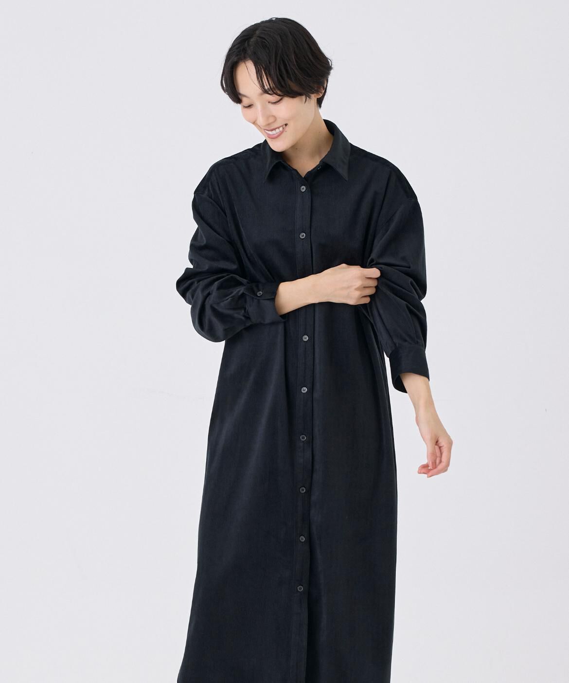 I.T.'S international「ミルキーコールシャツワンピース」|ワンピース|ブラック