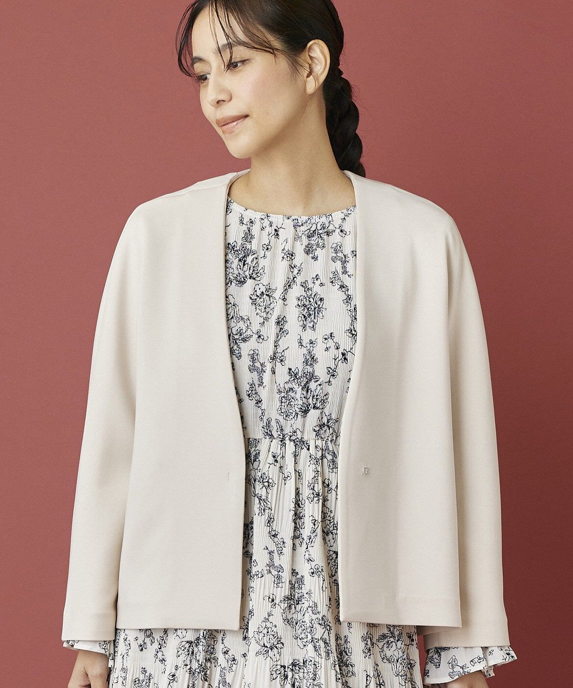 INED「《INED CLARO》ダンボールカラーレスジャケット」|ノーカラージャケット|アイボリー2