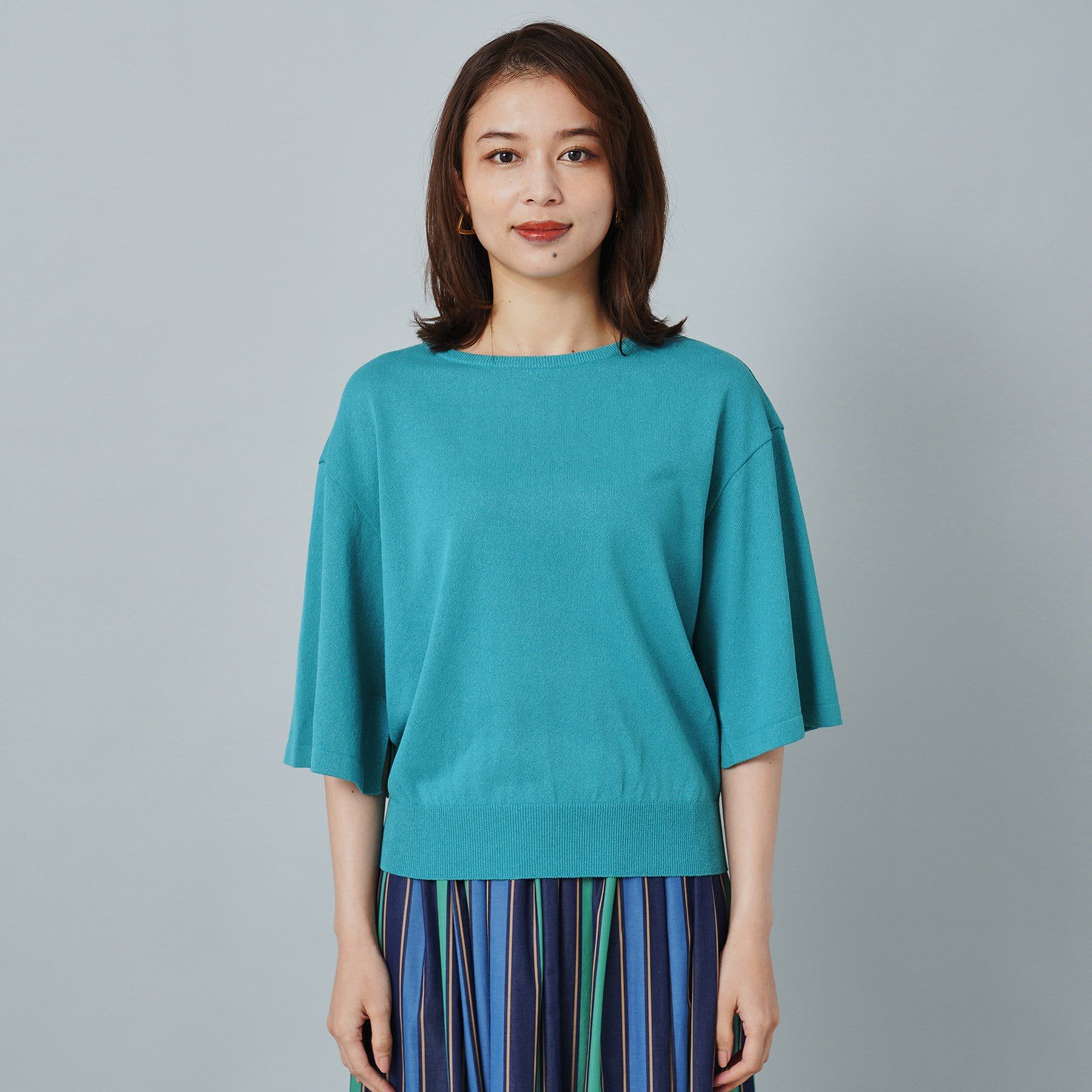 UNTITLED「【春夏ニット／薄手／６色展開】ペーパーエステル 袖スリットニット」|ニット・セーター|