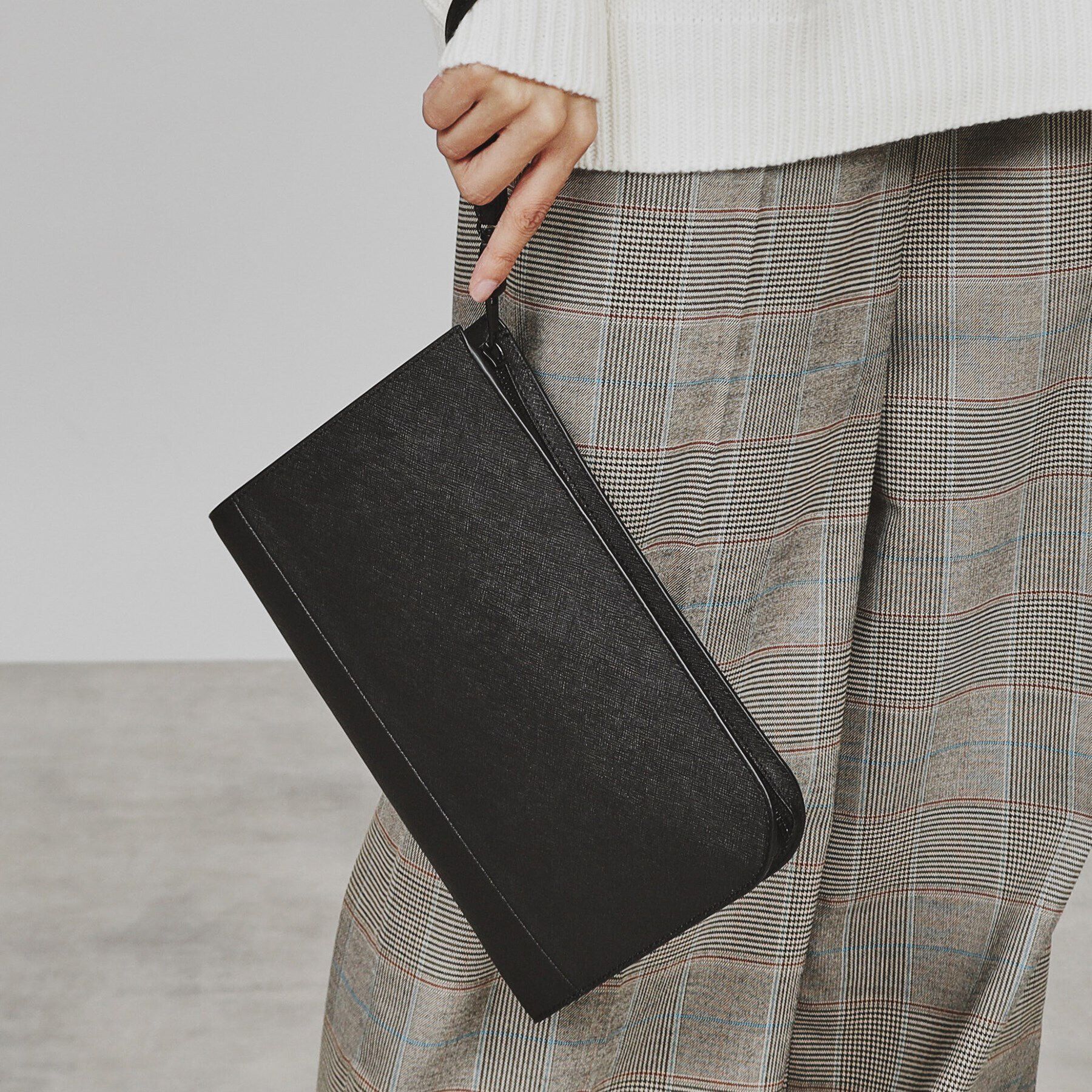 tk.TAKEO KIKUCHI「【冠婚葬祭OK】リアルレザークラッチバッグ」|クラッチバッグ|ブラック(119)