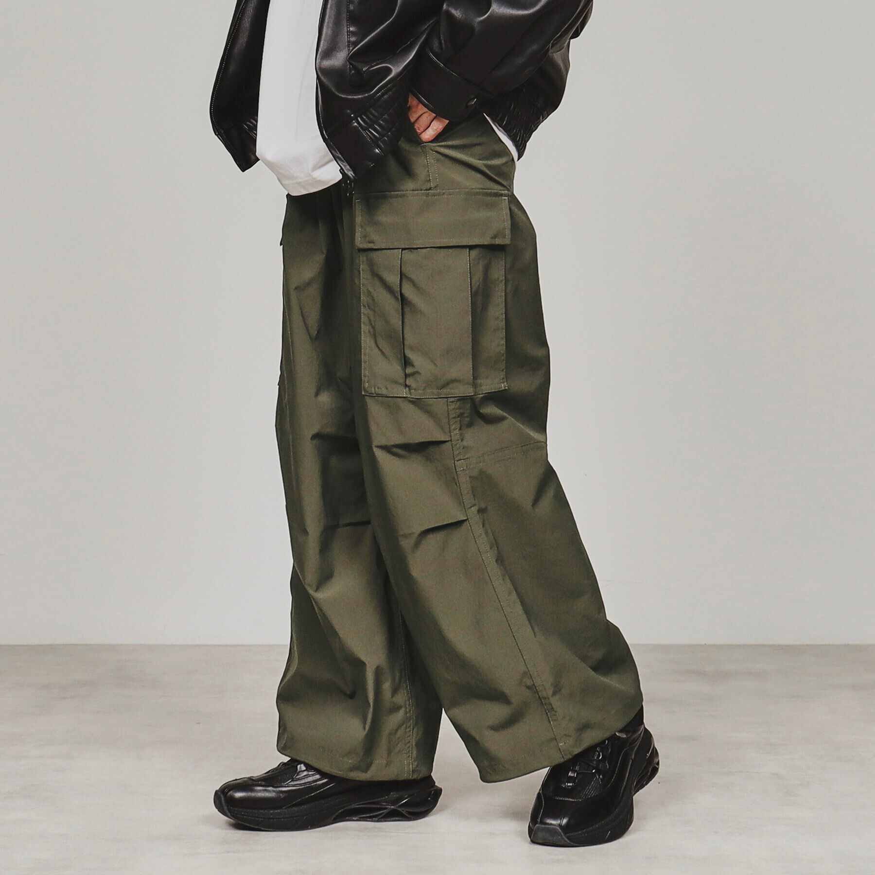 tk.TAKEO KIKUCHI「ポリエステルタフタワイドカーゴパンツ」|その他|