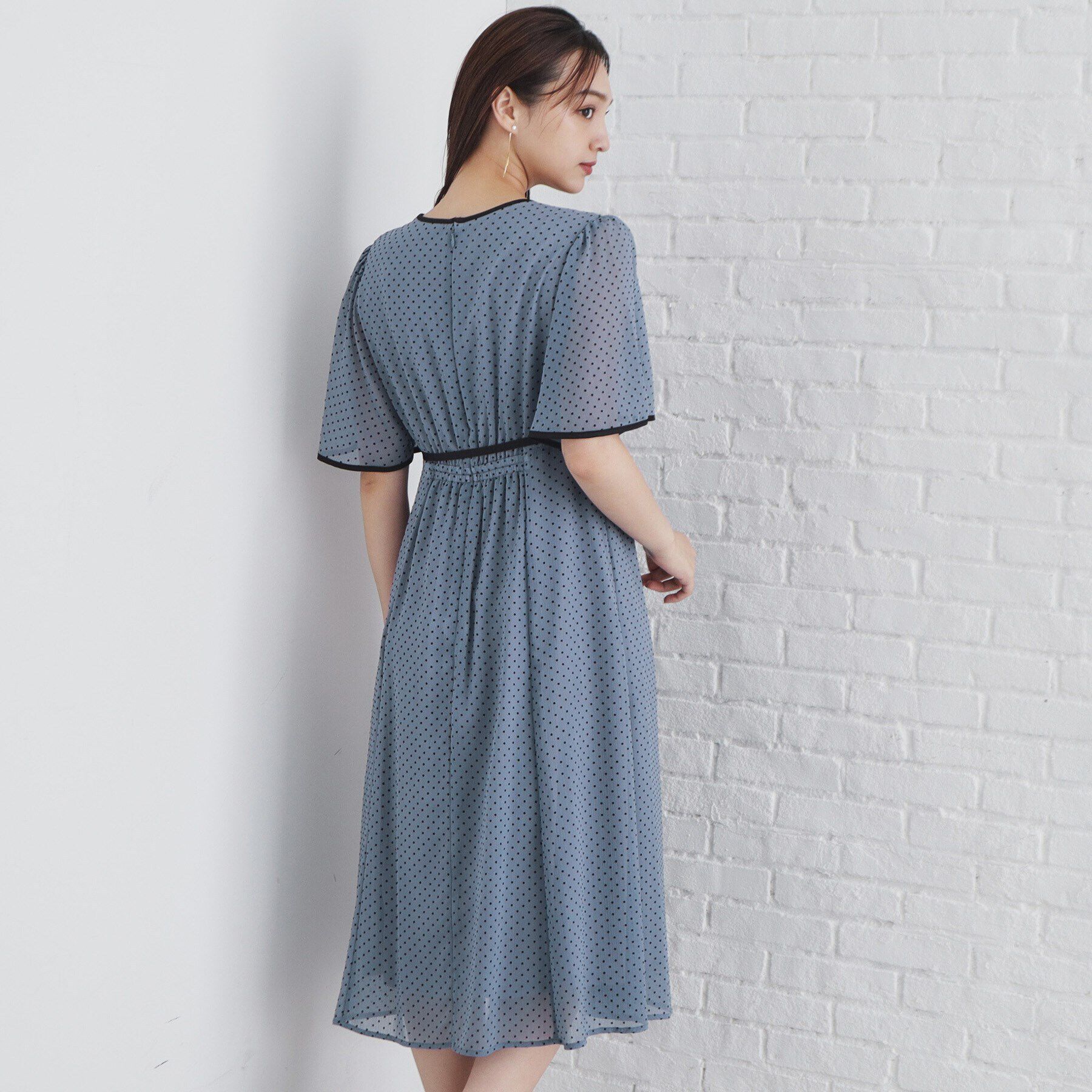 index「フロッキードットバイカラーフレアワンピース【洗濯機洗い可/防シワ】」|ワンピース|