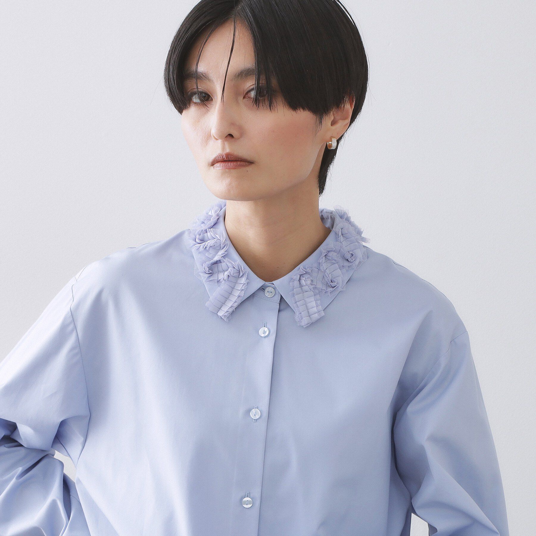 OPAQUE.CLIP「襟チュールシャツ【洗濯機OK】」|シャツ・ブラウス|ブルー(091)