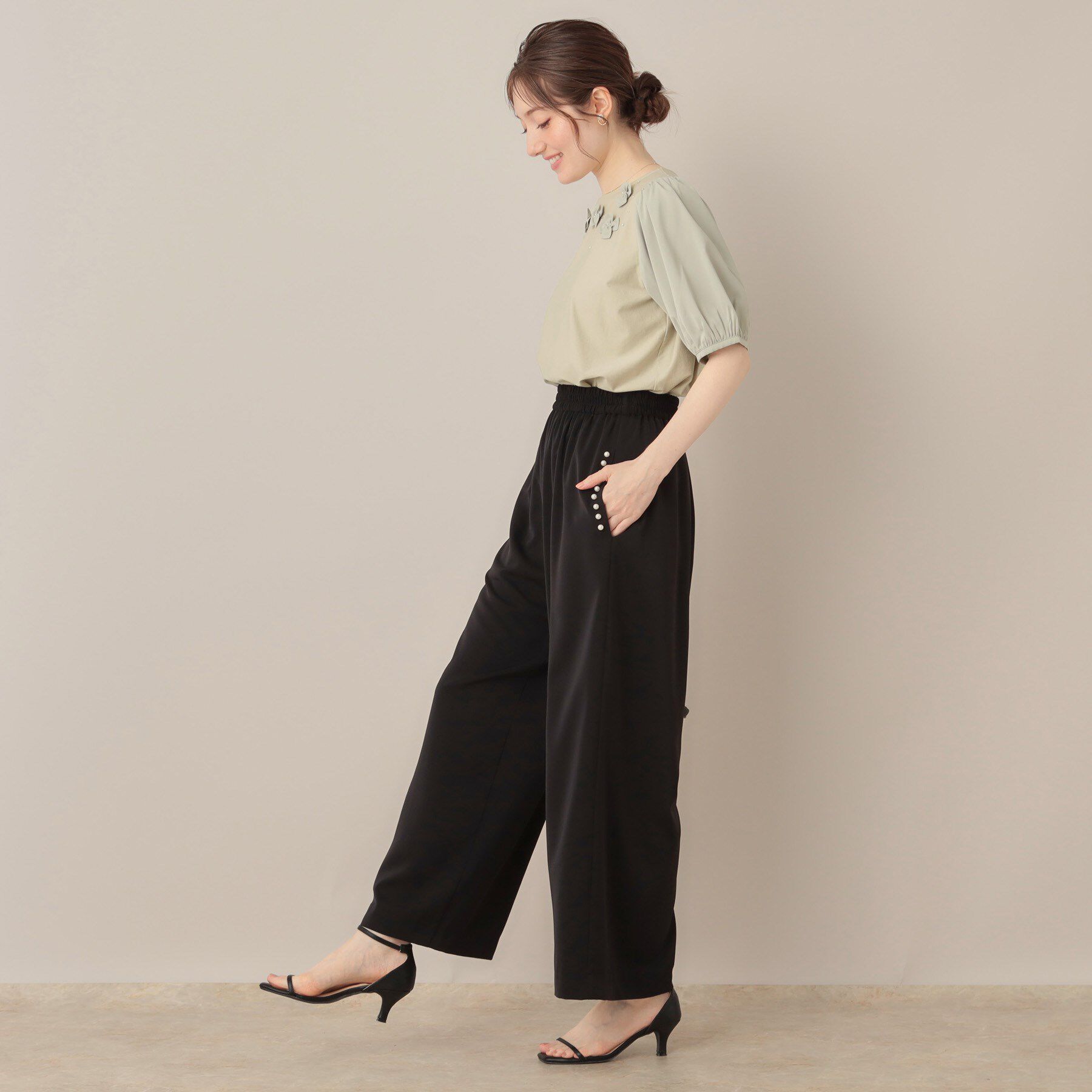Couture broach「【マルチデザイン・楽ちん】フェイクパール リラックスワイドパンツ」|その他|