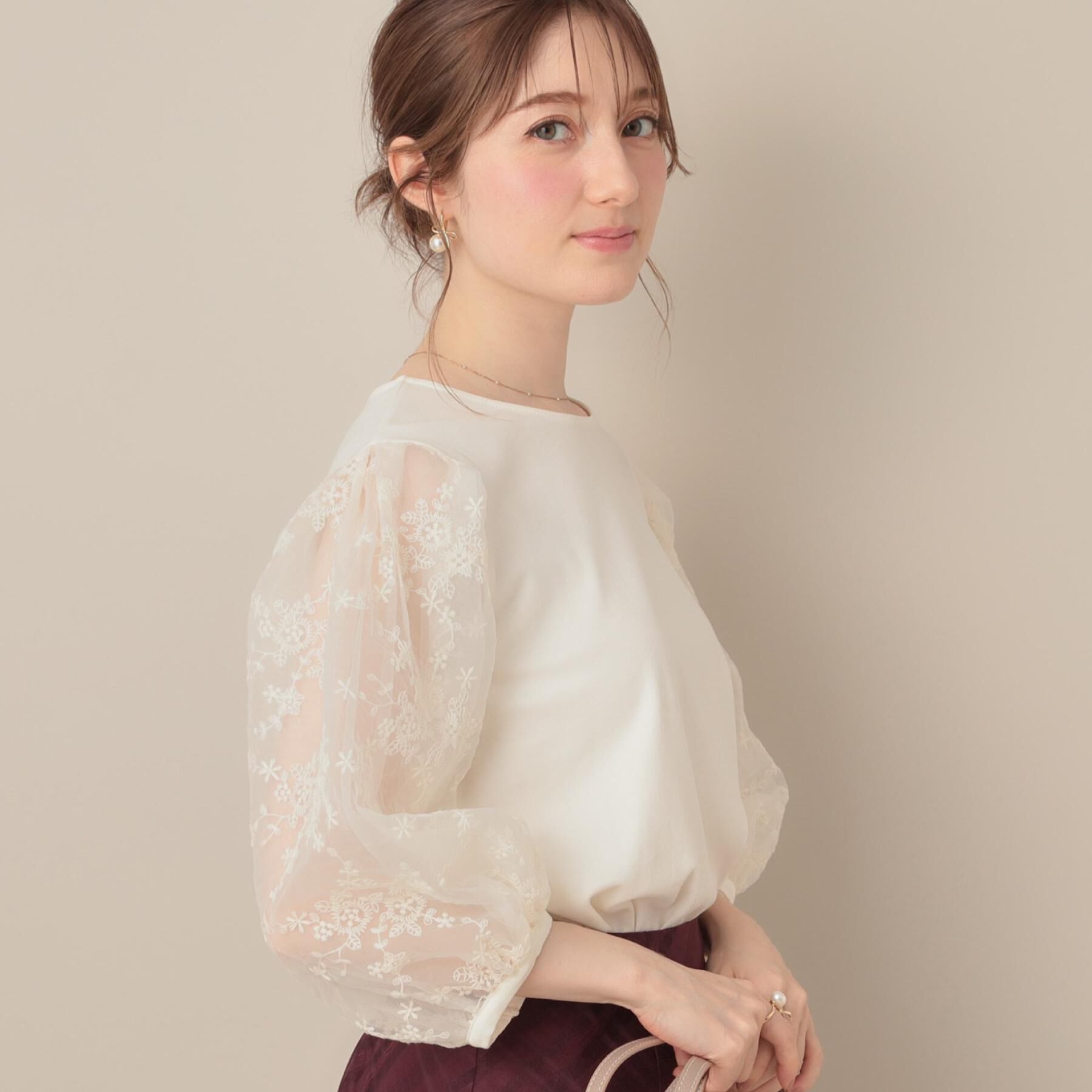 Couture broach「【接触冷感・UVカット・マシンウォッシャブル】袖レースドッキングカットソー」|Tシャツ・カットソー|オフホワイト(003