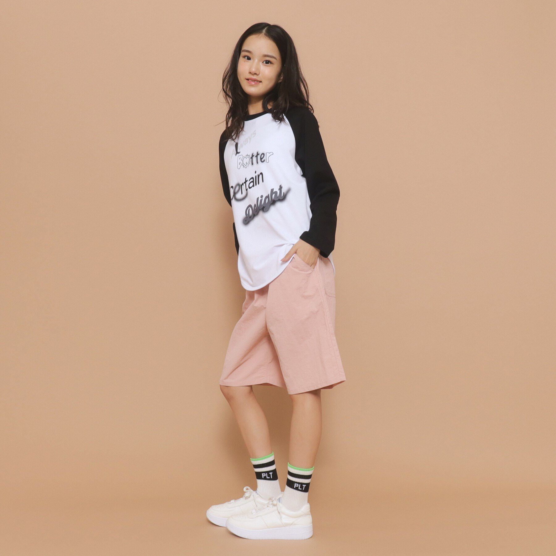 PINK-latte「【130cmあり】グラフィックロゴ ラグランTシャツ」|Tシャツ・カットソー|