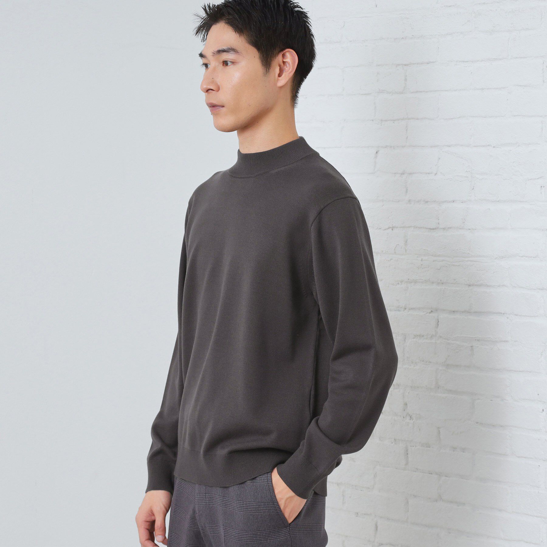 THE SHOP TK「【冬のビジネスシーンに最適】シルキーモックネックニット　洗濯機OK」|ニット・セーター|