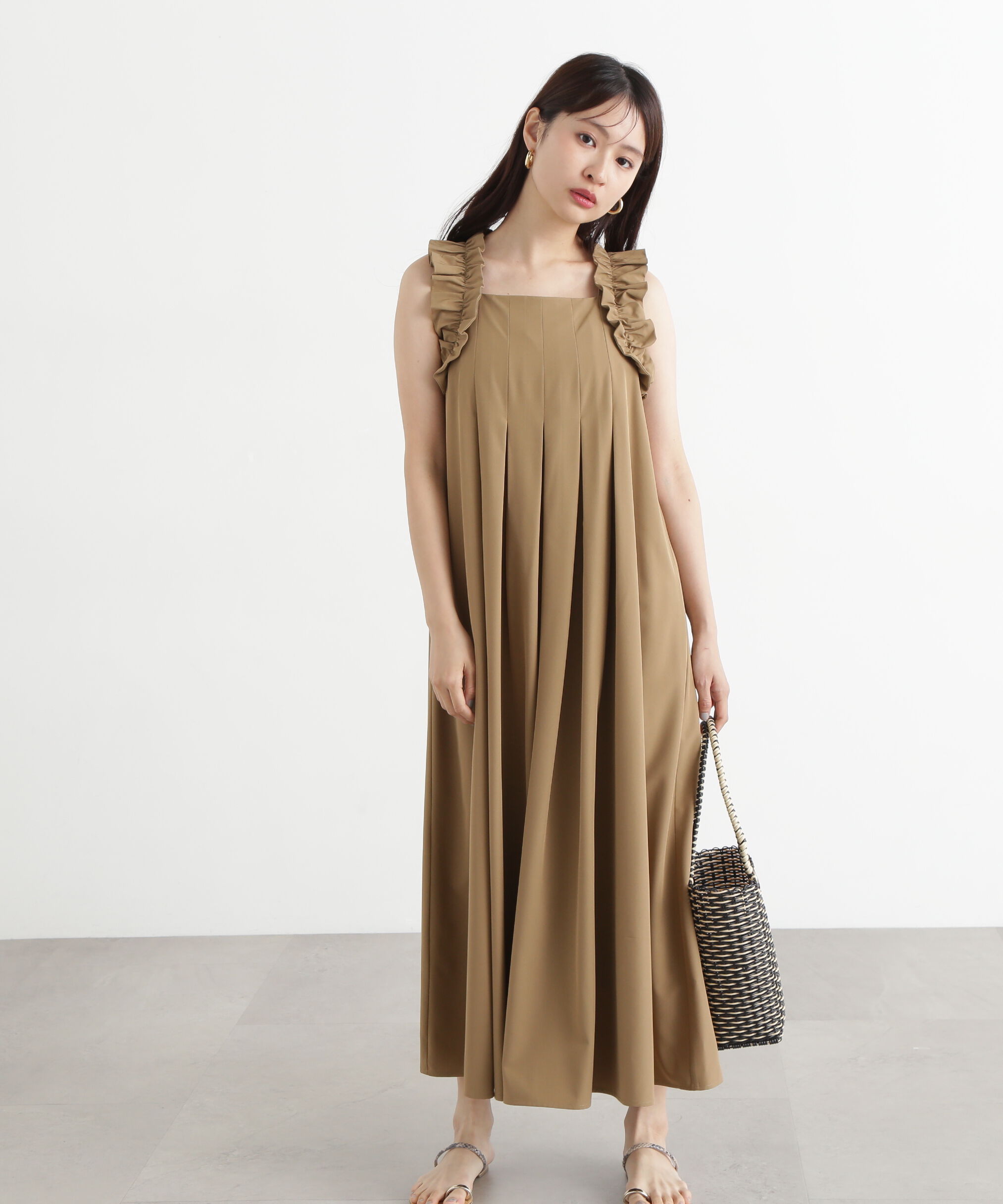  「ラッフルショルダーワンピース」|ワンピース|