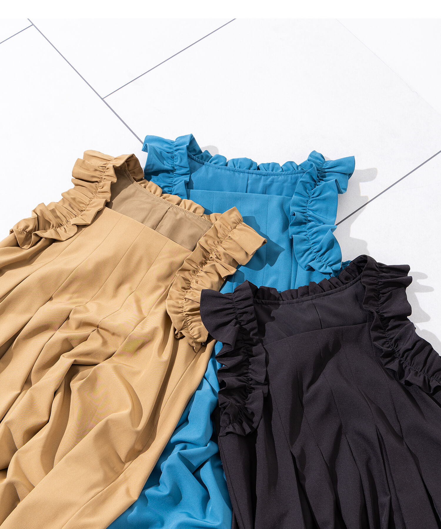  「ラッフルショルダーワンピース」|ワンピース|