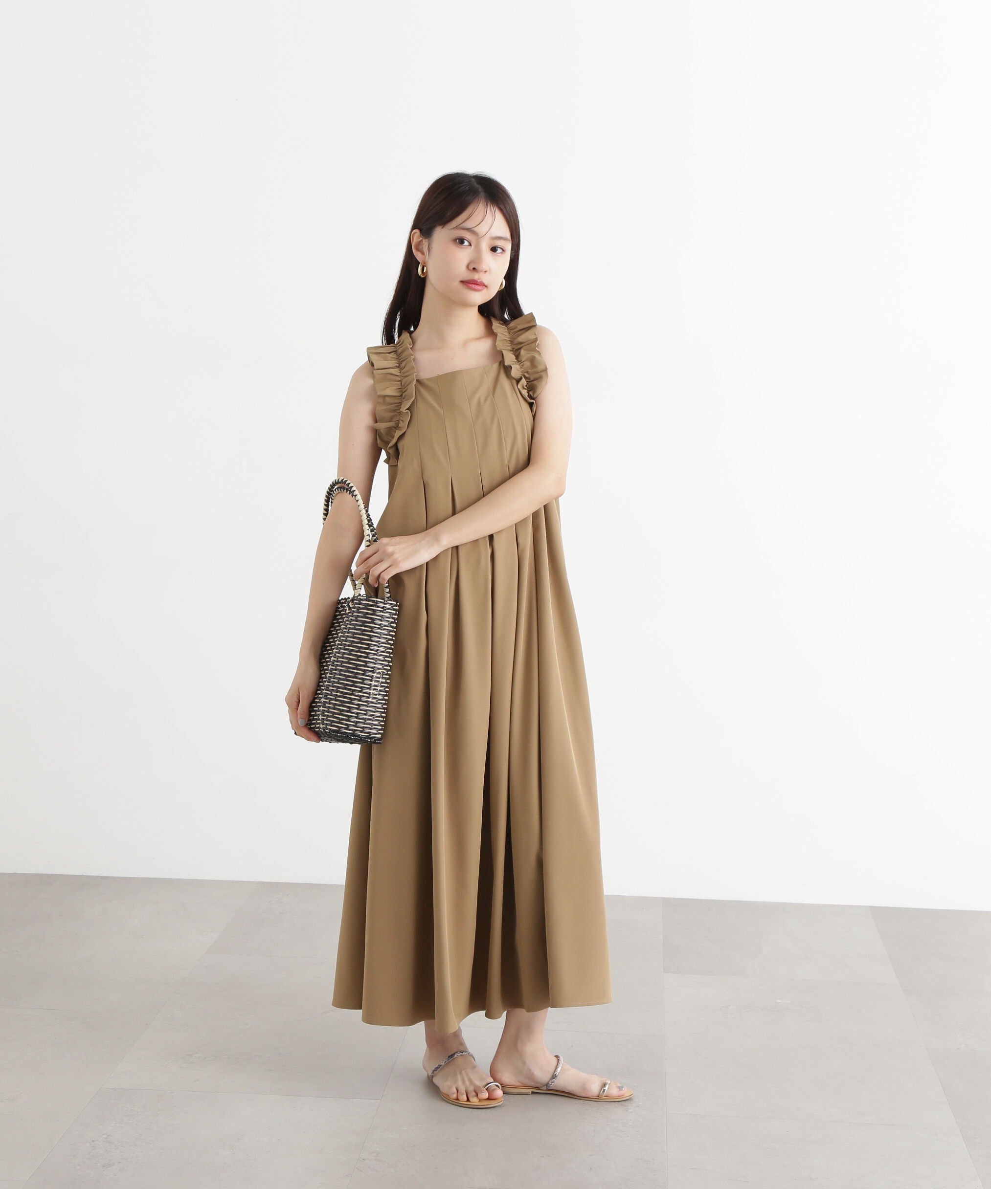  「ラッフルショルダーワンピース」|ワンピース|