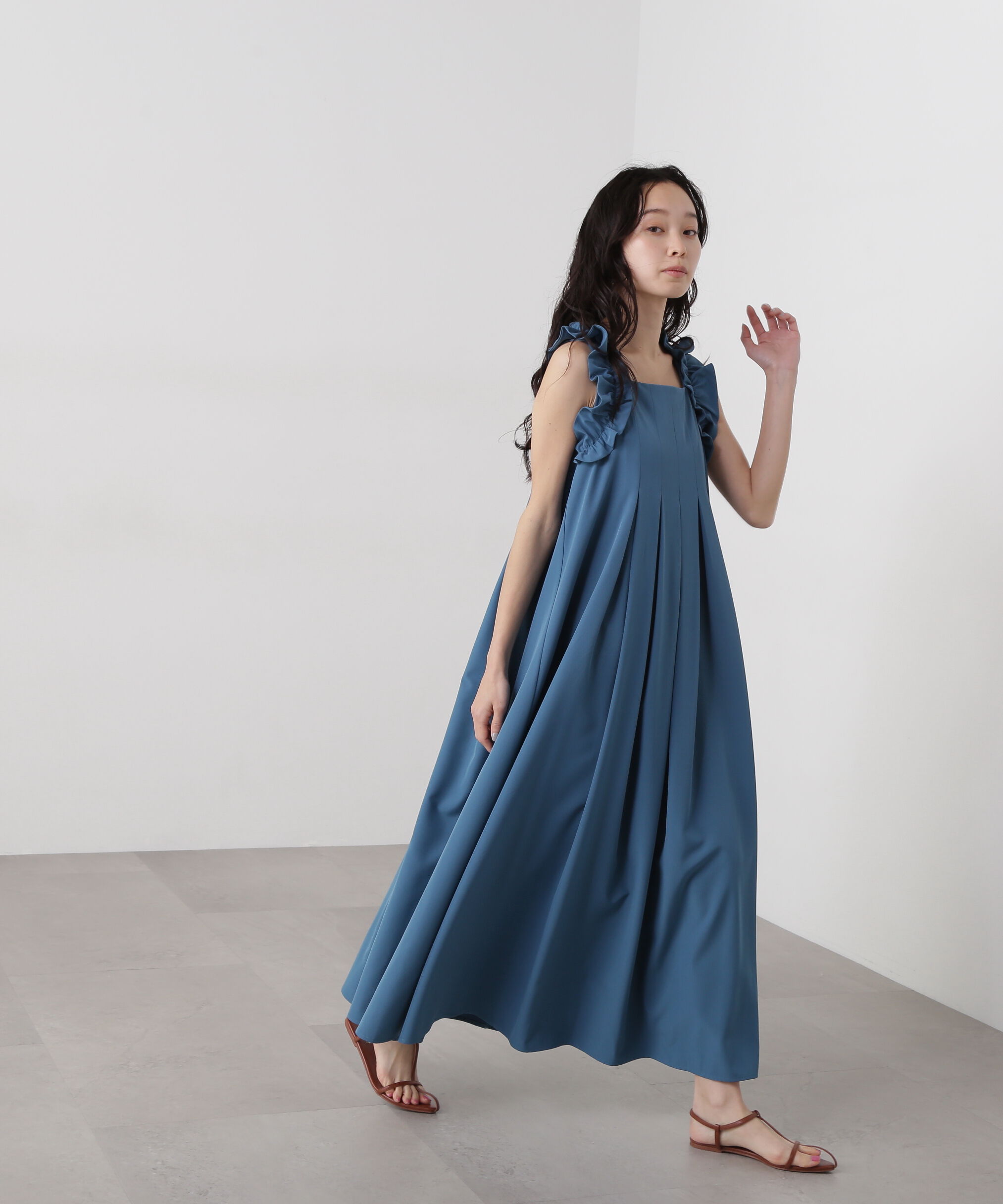  「ラッフルショルダーワンピース」|ワンピース|ブルーその他1