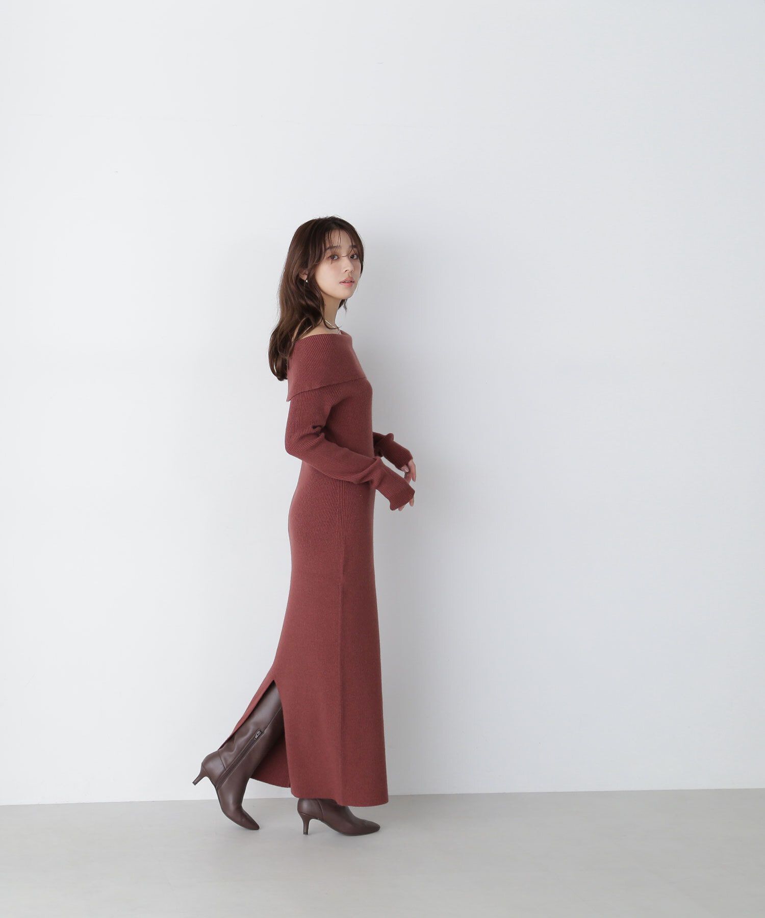  「ワイドショルダーIラインニットワンピース」|ワンピース|