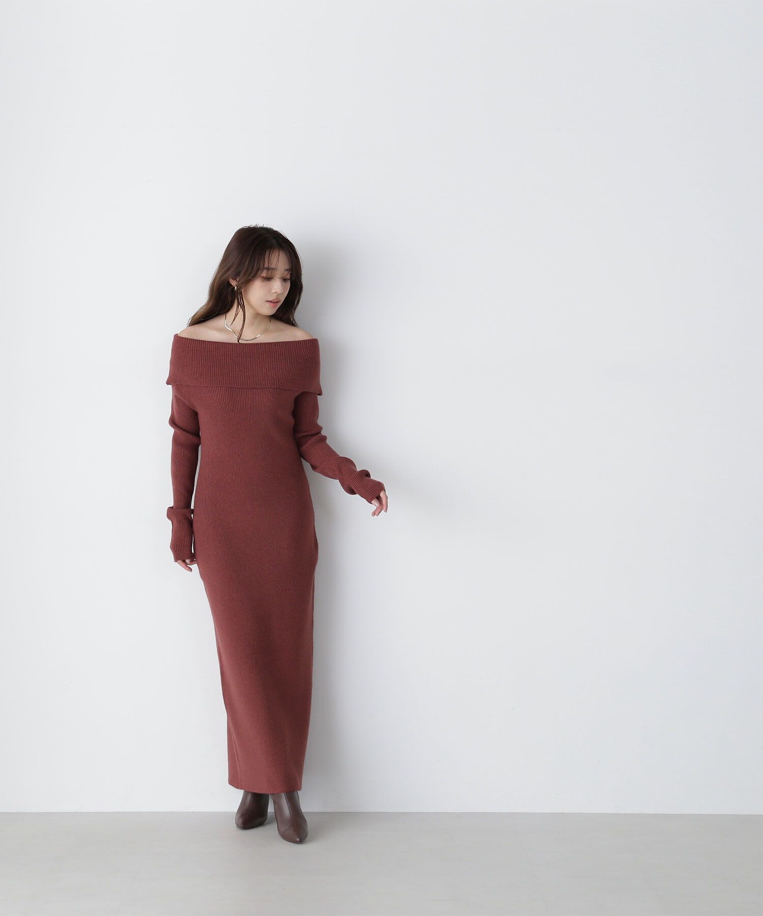  「ワイドショルダーIラインニットワンピース」|ワンピース|