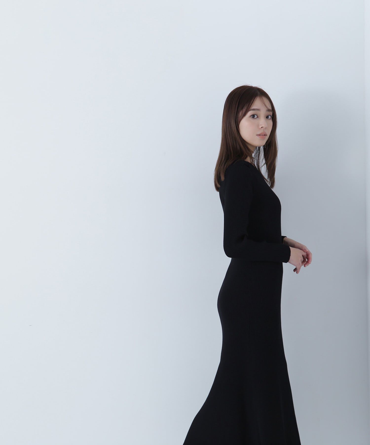  「ツイストアシメネックニットワンピース」|ワンピース|