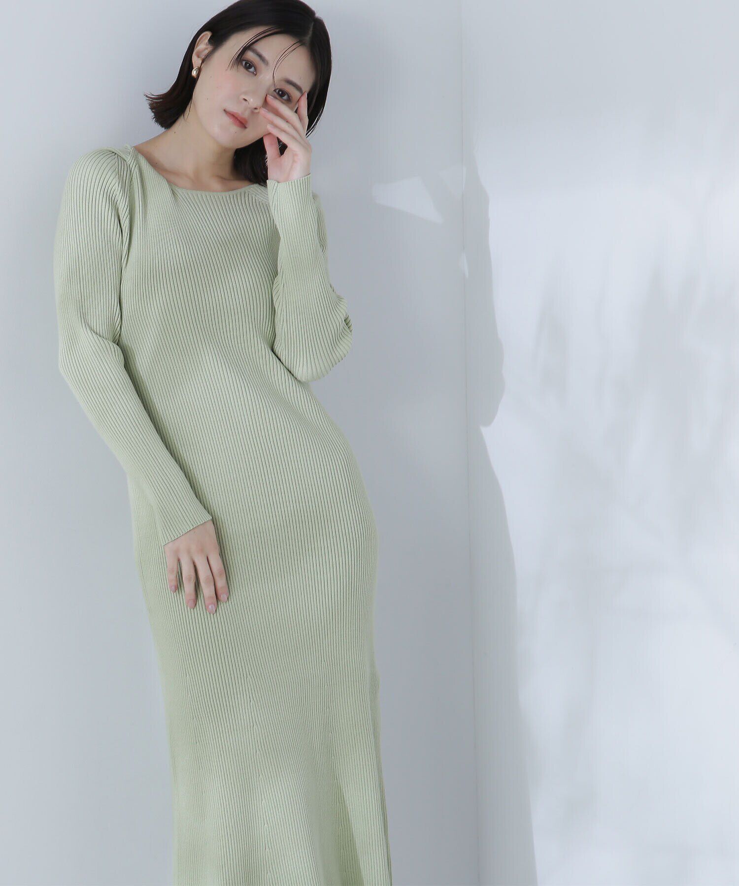  「ツイストアシメネックニットワンピース」|ワンピース|ライトグリー