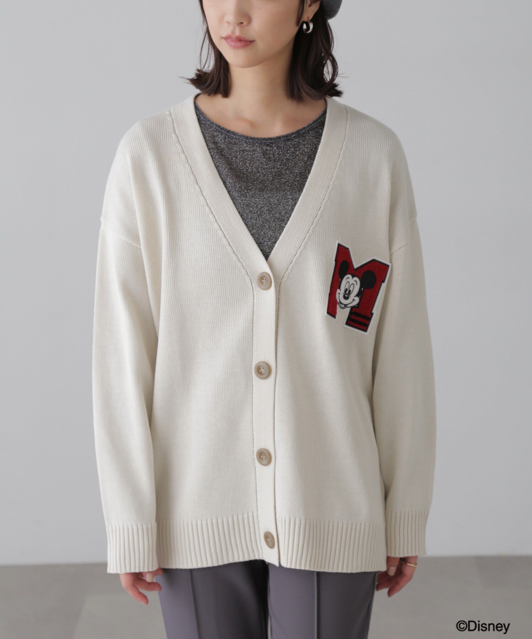  「〈ディズニーコレクション〉サガラワッペンニットカーディガン」|ニット・セーター|