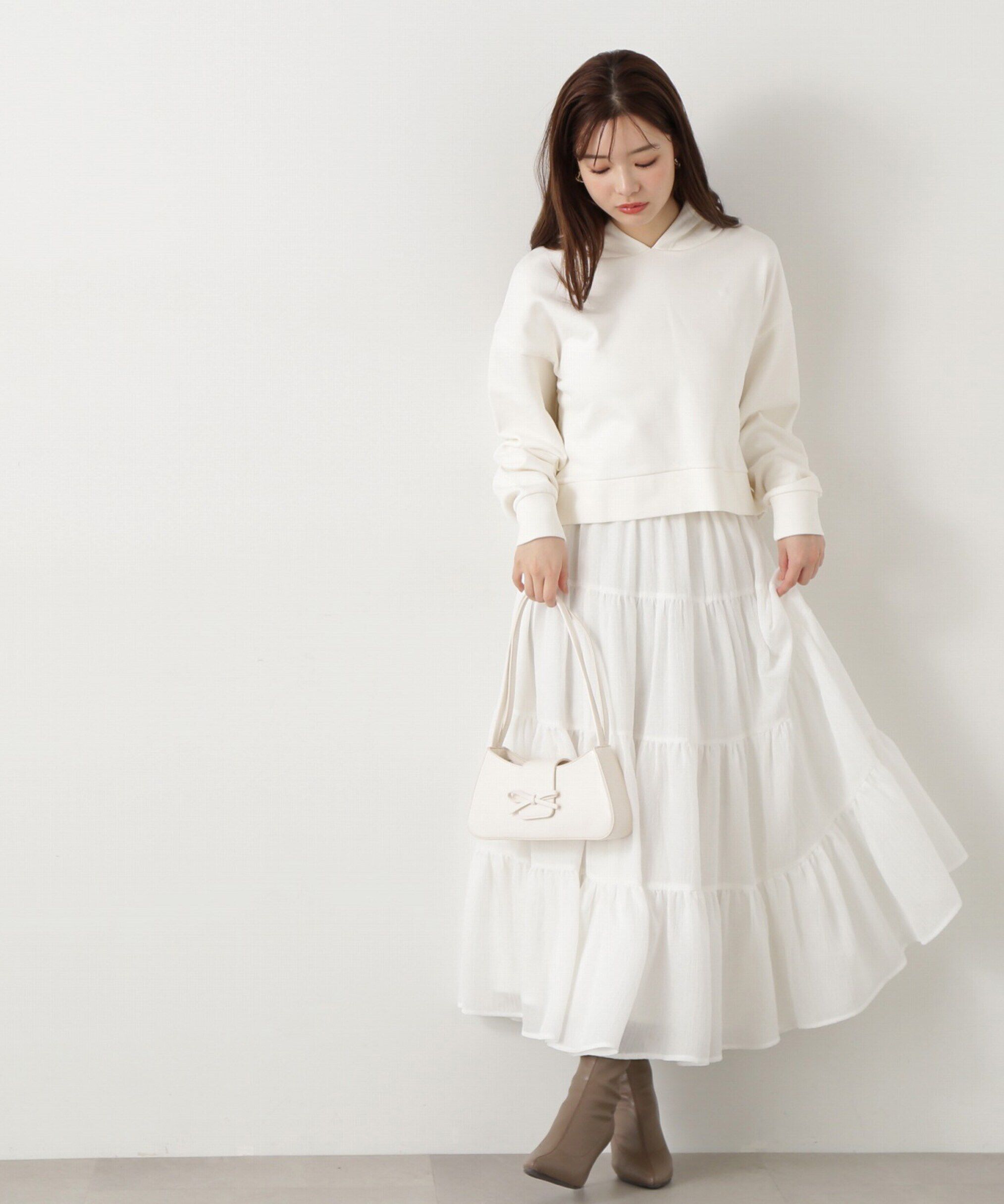 PROPORTION BODY DRESSING「リボンブローチ付きフーディー」|Tシャツ・カットソー|