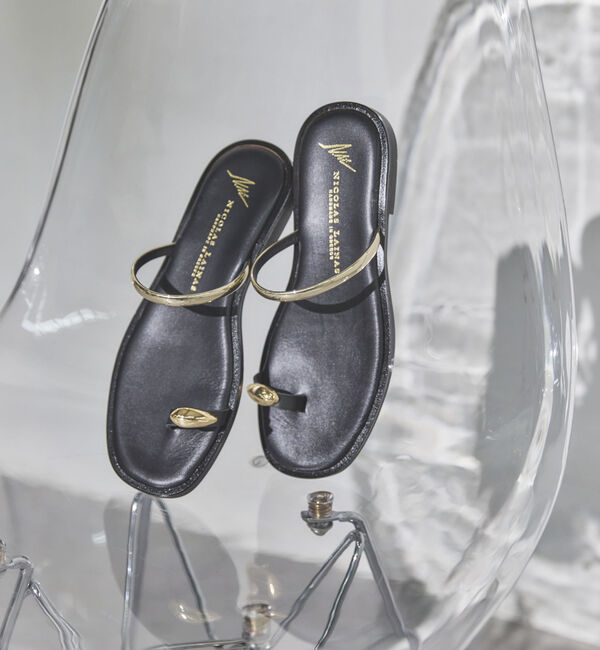 Doux archives「【ＮＩＣＯＬＡＳ　ＬＡＩＮＡＳ】レザートングサンダル」|サンダル|