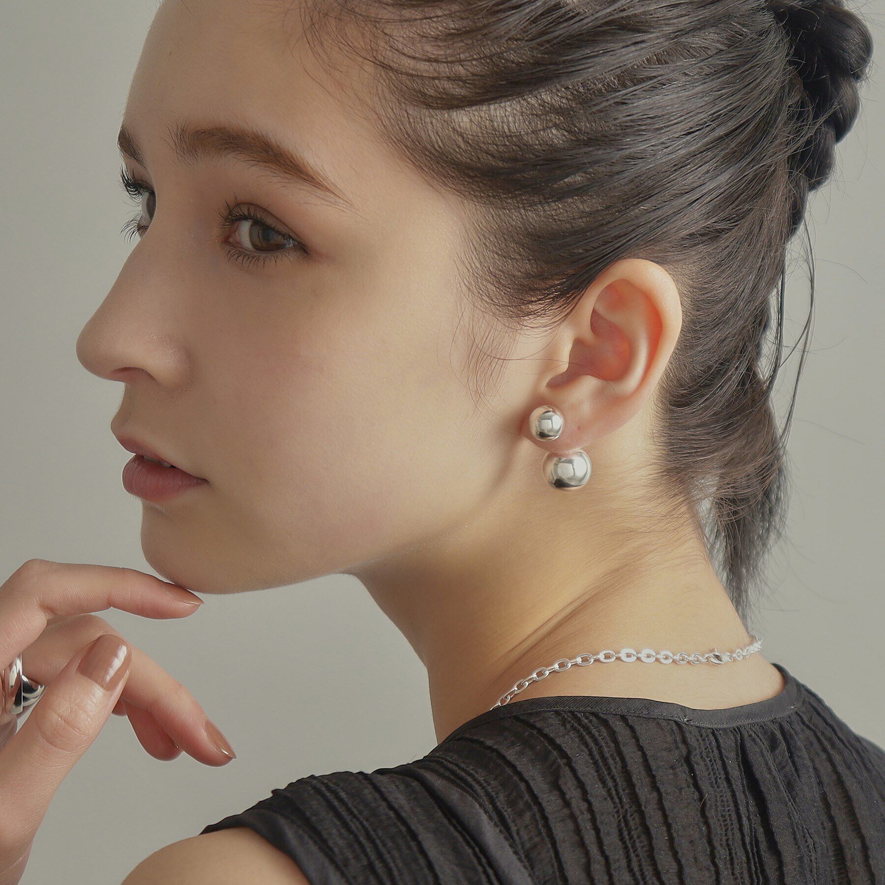 COCOSHNIK ONKITSCH「シルバー ホロウピアス ボール フロントバック」|ピアス|