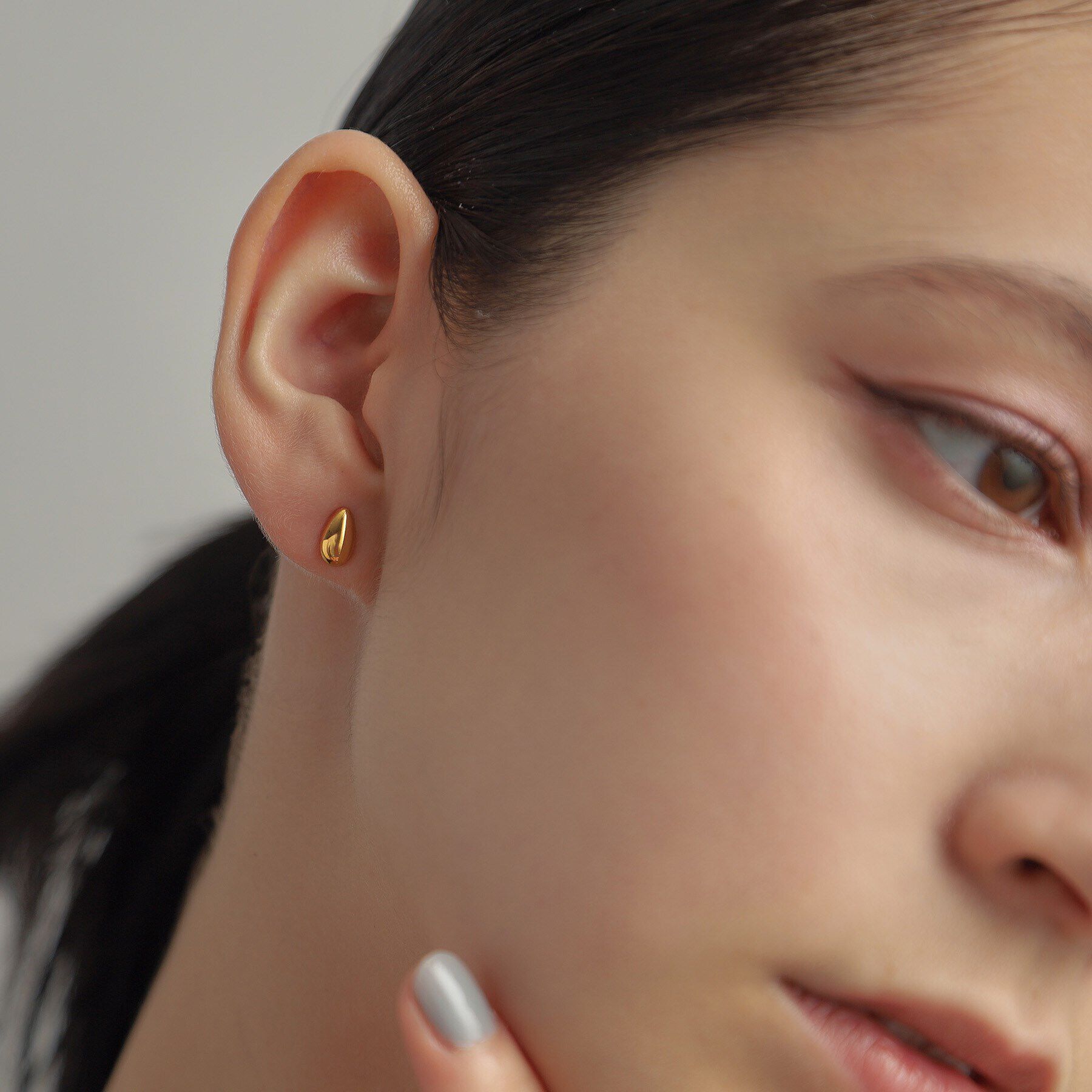 COCOSHNIK ONKITSCH「シルバー ペアシェイプ スタッドピアス GP」|ピアス|