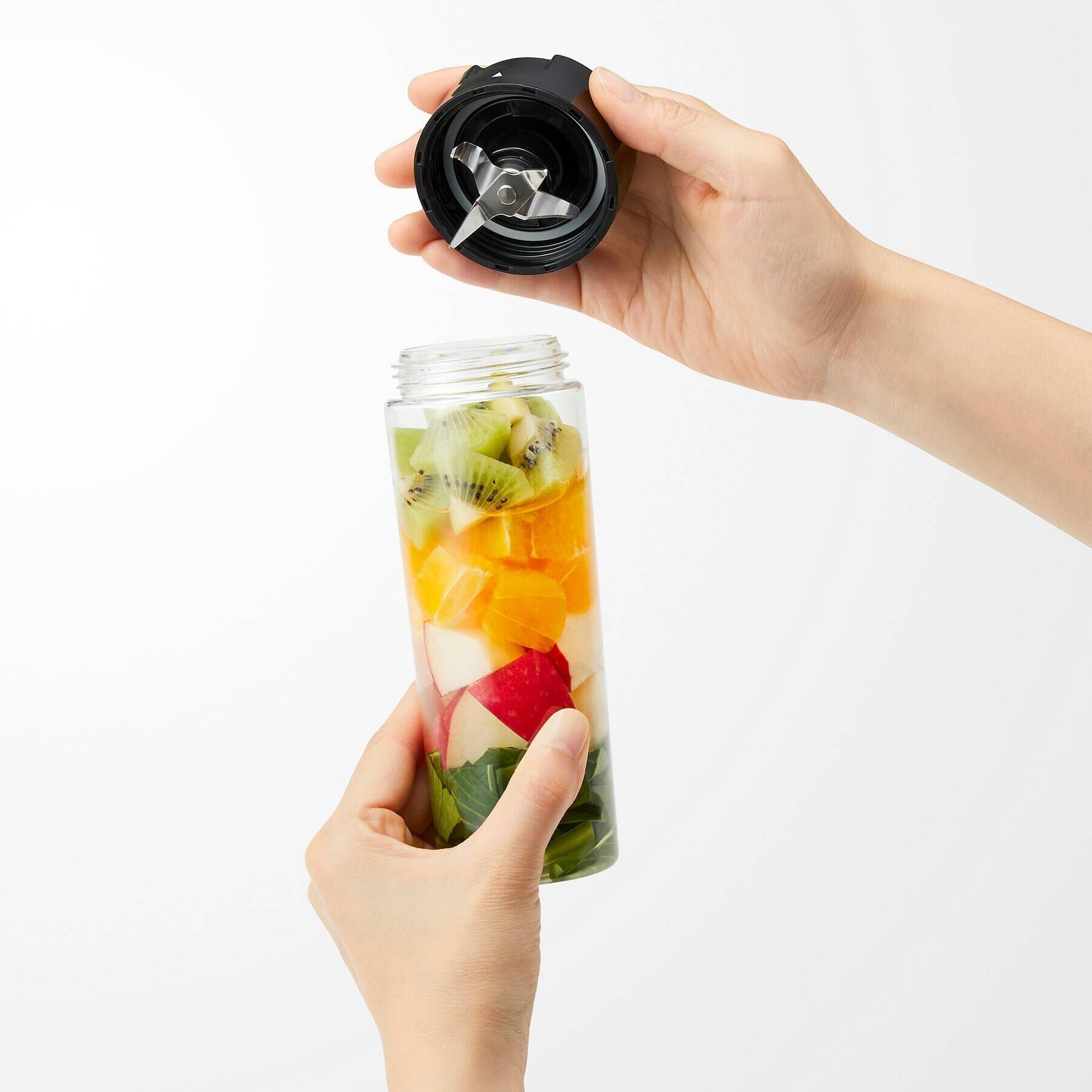 212 KITCHEN STORE「ミニボトルブレンダー VBL-6 ミルク ＜Vitantonio ビタントニオ＞」|食器・キッチングッズ|