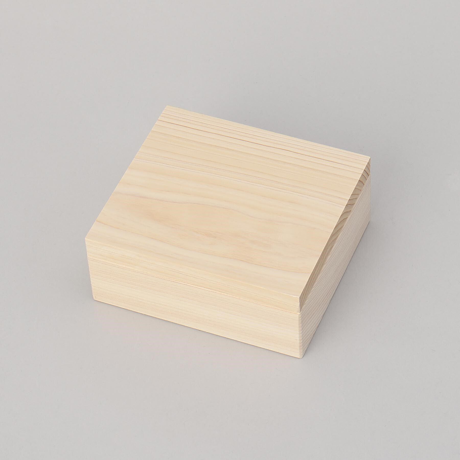 212 KITCHEN STORE「ふんわりできる、国産天然木ひのきのおむすび型 1個」|食器・キッチングッズ|