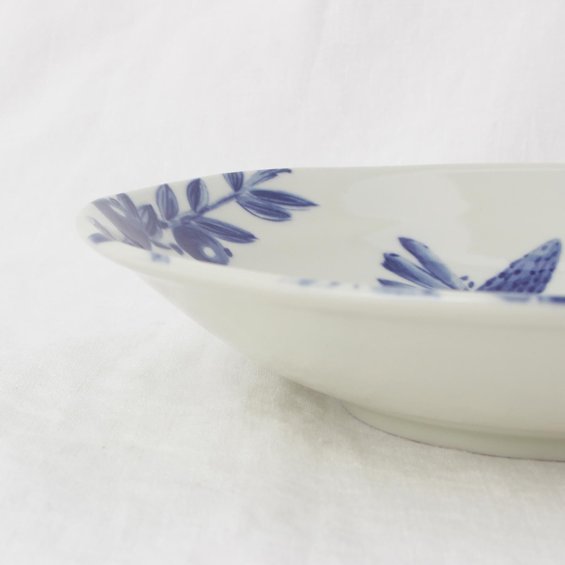 212 KITCHEN STORE「ボタニカル パスタ皿 マーガレット」|食器・キッチングッズ|