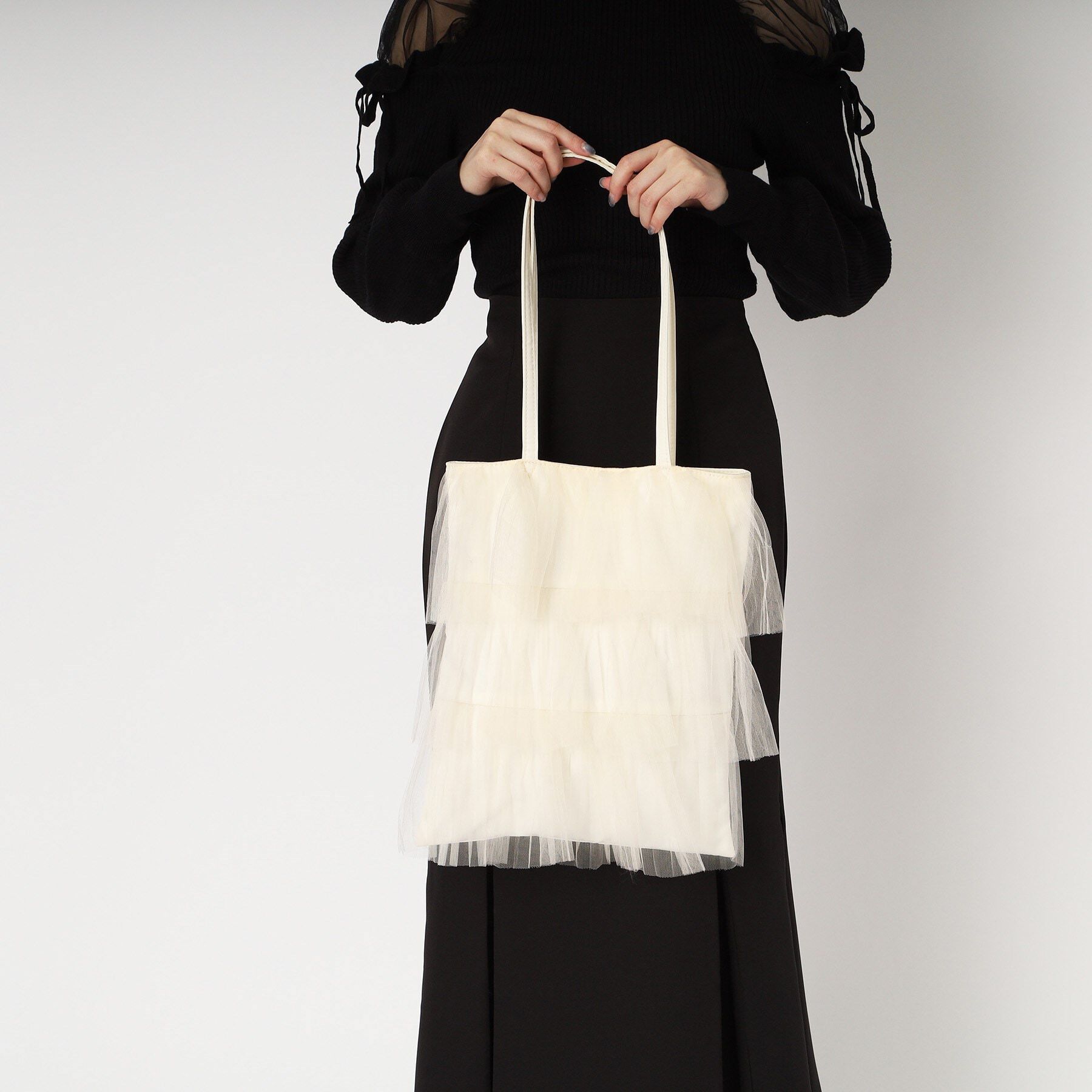 Ober Tashe「軽量 チュールティアードフリルトート」|トートバッグ|