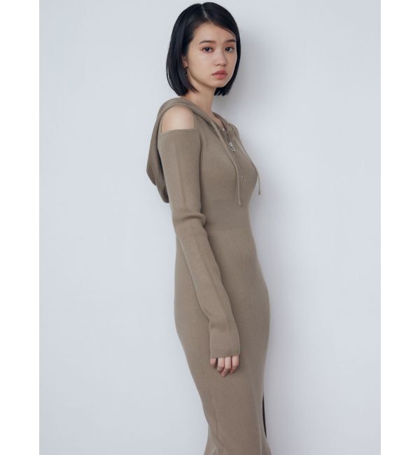 EMODA「カットアウトフードニットワンピース」|ワンピース|