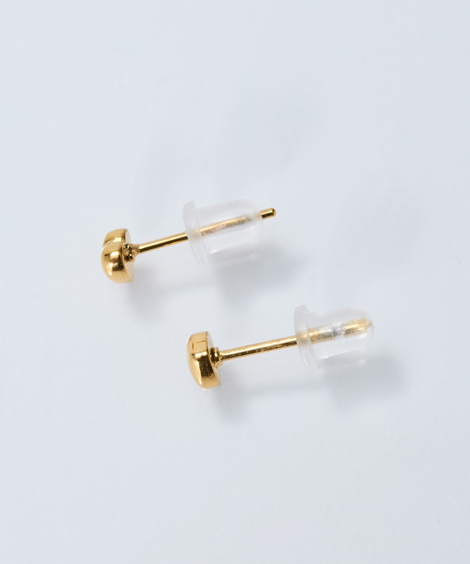 Phoebe「【金属アレルギー対応】パフィーハートピアス　ゴールド/サージカルステンレス」|ピアス|