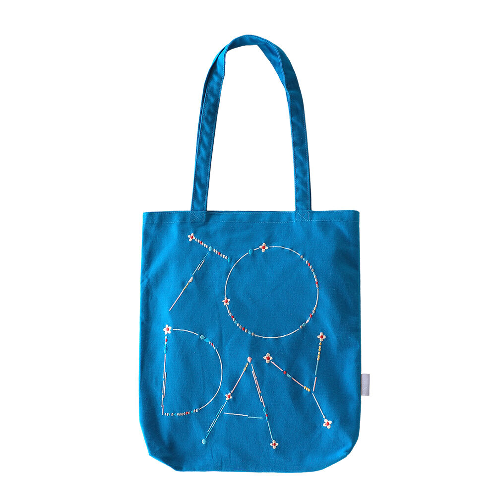 BACKYARD FAMILY「トートバッグ キャンバス 通販 ito& 刺繍 トート 大 トートバック 縦型 大容量 肩掛け」|トートバッグ|ブルー1