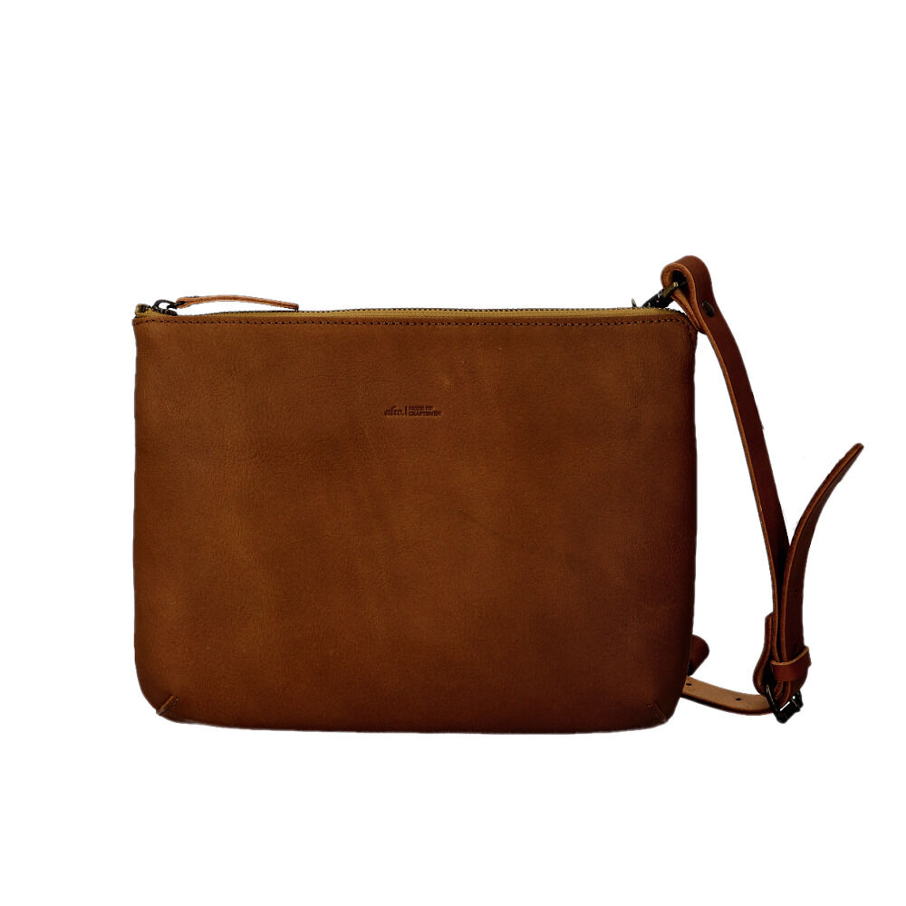 BACKYARD FAMILY「ショルダーバッグ 日本製 通販 alto レザー メンズ レディース 肩掛け ショルダー 斜めがけ」|ショルダー・メッセンジャー|ブラウン1