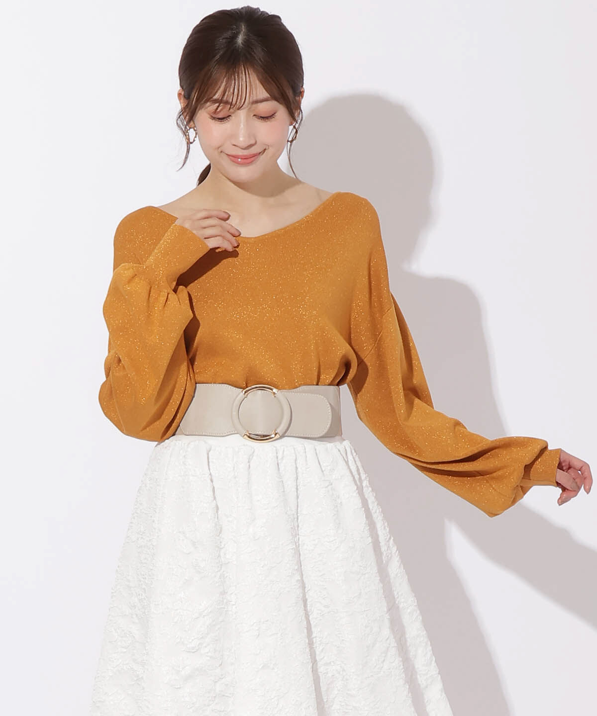 アンドクチュール「ラメニットバックチェーンプルオーバー」|ニット・セーター|オレンジ