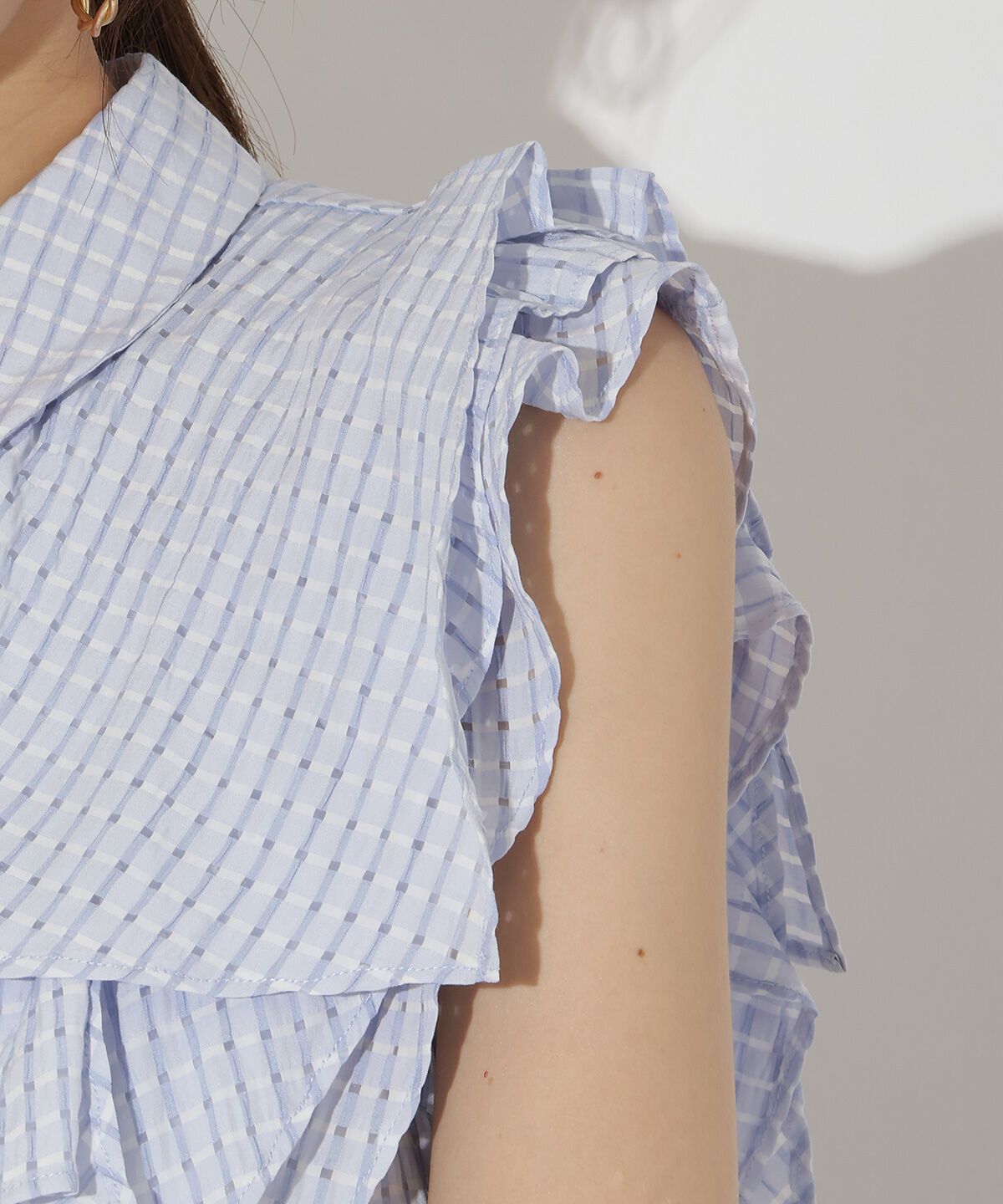 アンドクチュール「シアーチェックレイヤーフリルブラウス」|シャツ・ブラウス|