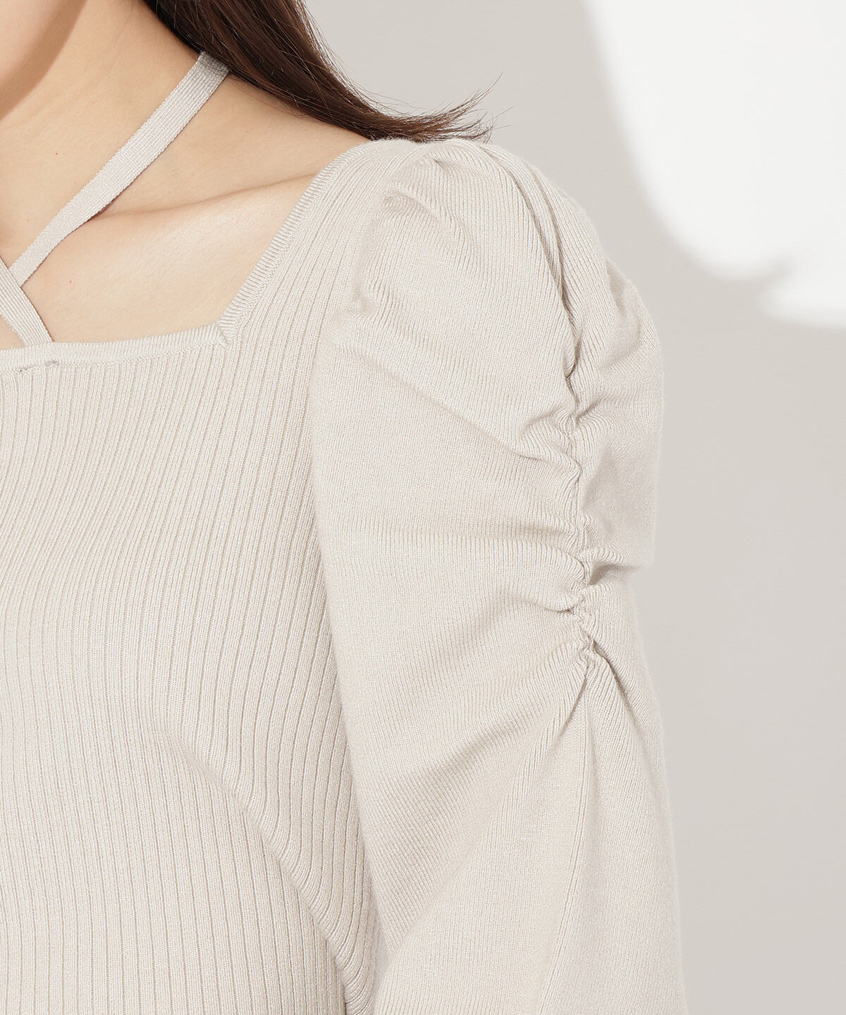 アンドクチュール「スクエアネック袖ギャザーラメプルオーバー」|ニット・セーター|