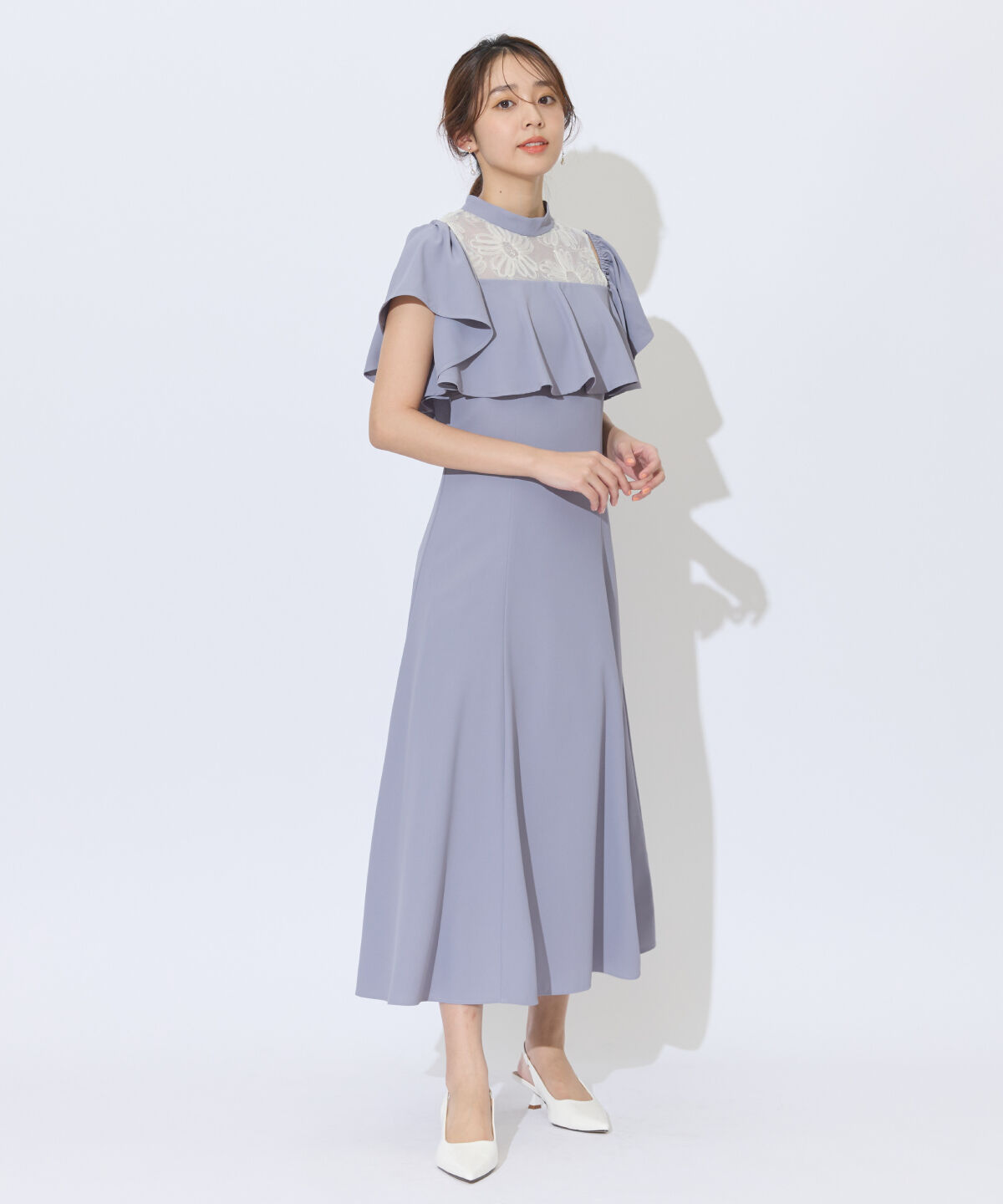 アンドクチュール「2WAYフラワーレースケープドレス」|ドレス|