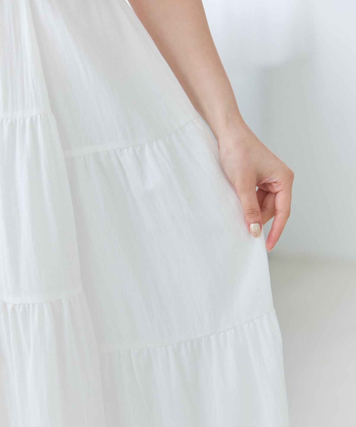 アンドクチュール「ギャザーVネックティアードワンピース」|ワンピース|