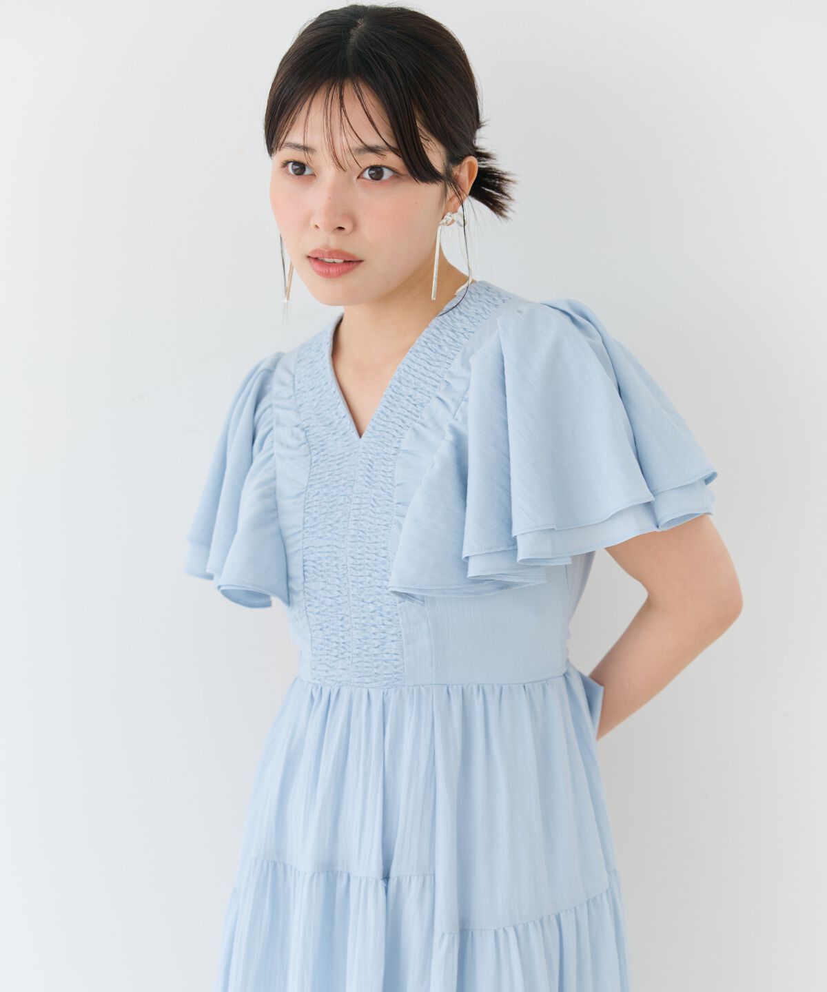 アンドクチュール「ギャザーVネックティアードワンピース」|ワンピース|